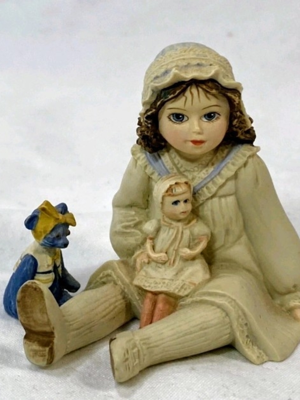 Unbranded Porcelain Girl Figurine in Pale Green with Baby Doll - Picture 3 of 5